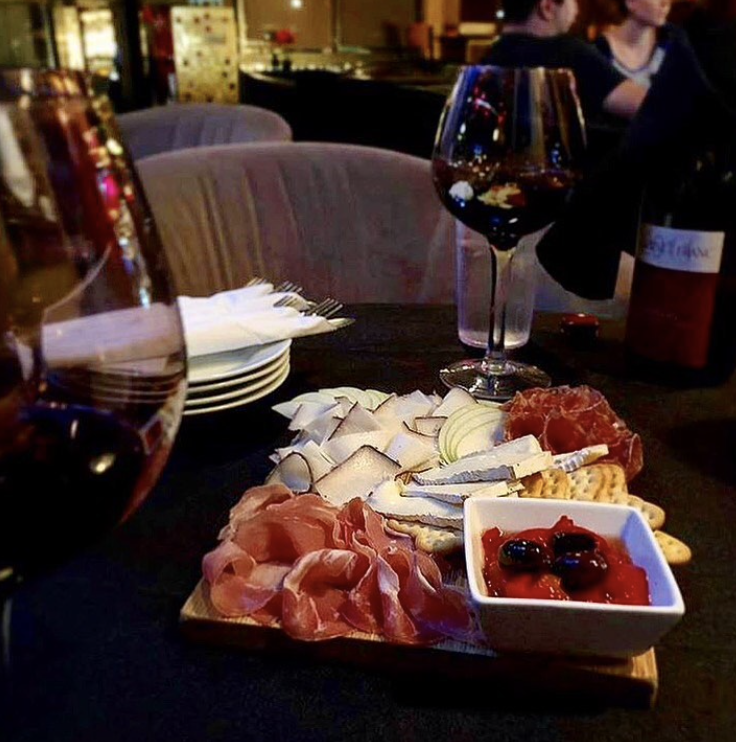 Astoria Caffe & Wine Bar