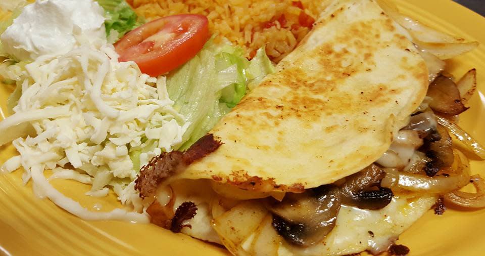 La Pinata Mexican Grill & Bar