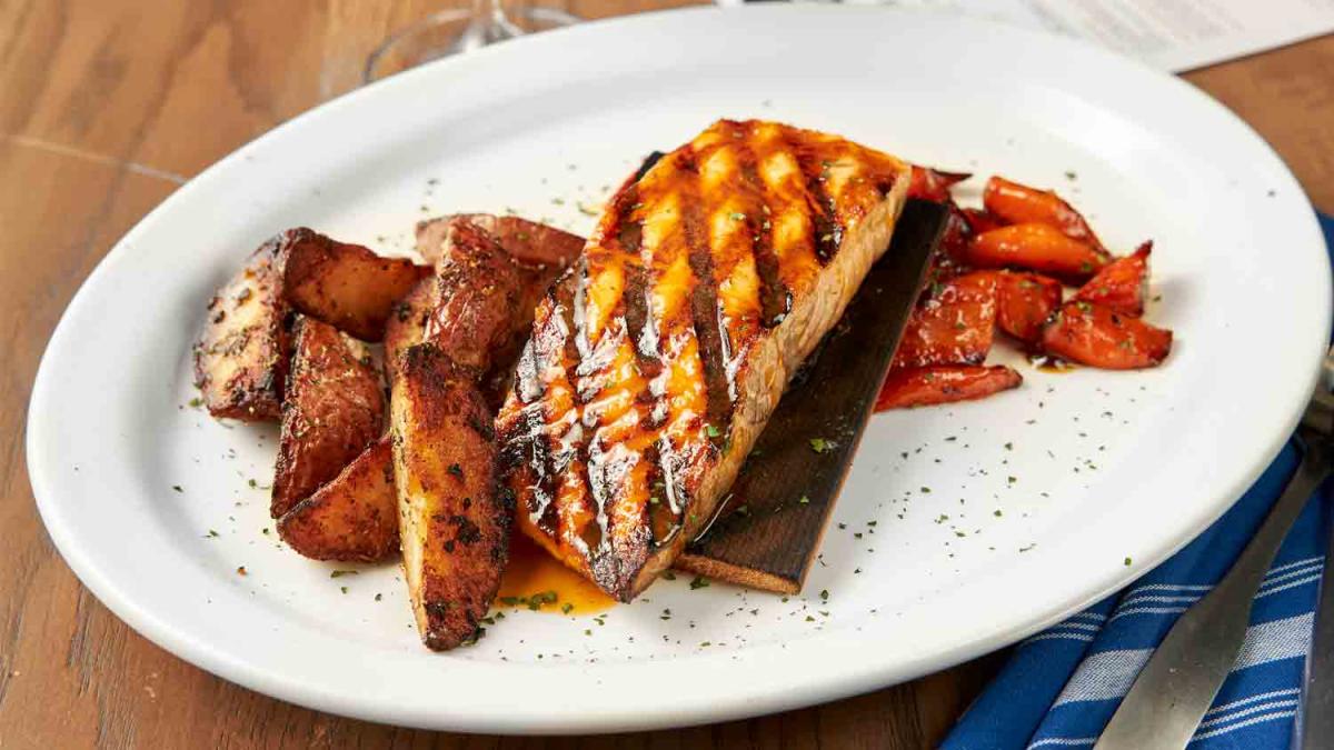 Pier 48 Fish House & Oyster Bar Indianapolis, IN