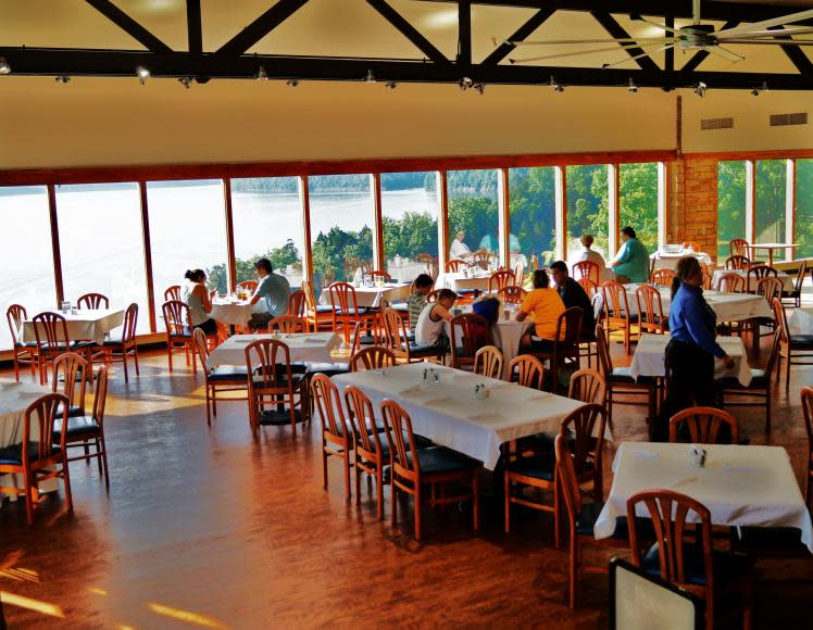 Rowena Landing Restaurant Lake Cumberland State Resort Park