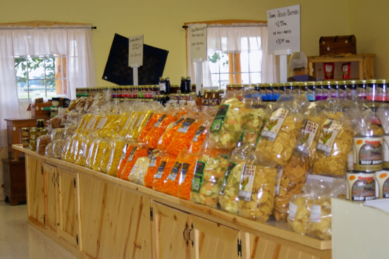 Rise N Roll Bakery & Deli Middlebury, IN 46540