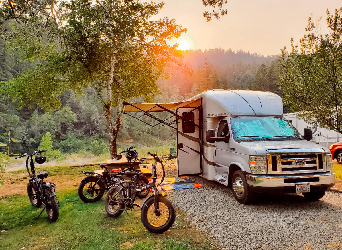Escape To Giant Trees: Your Redwood RV Adventure Awaits!