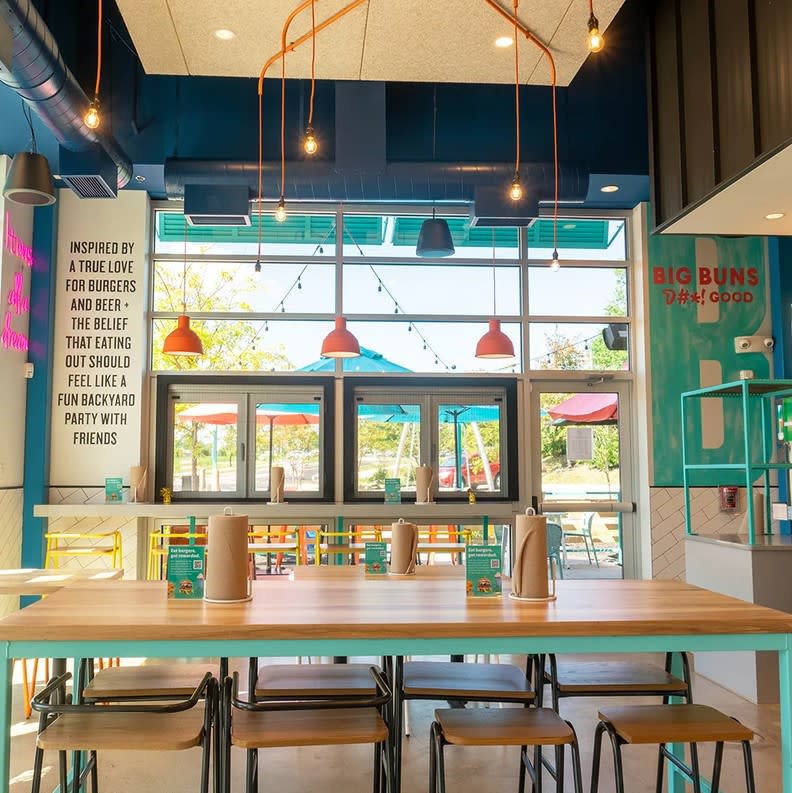 Big Buns Damn Good Burgers Fairfax