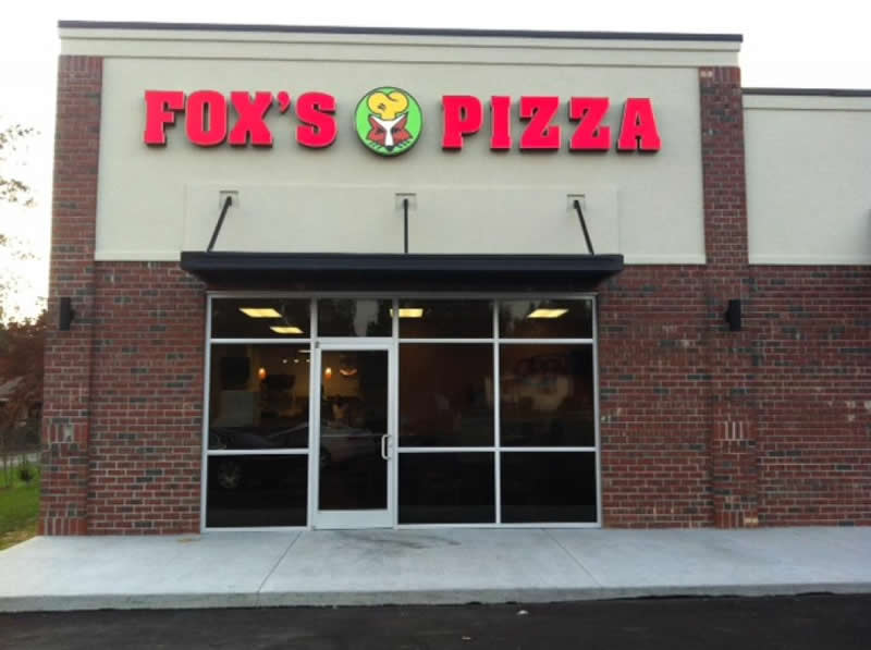 Fox's Pizza Den