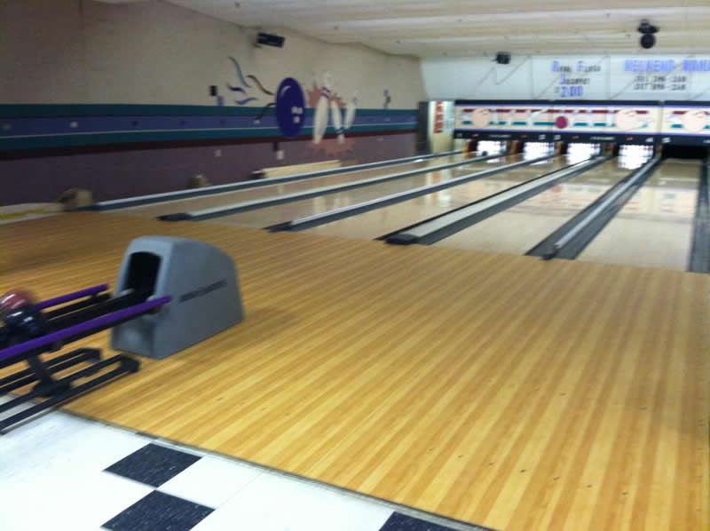 B&B Bowling Lanes