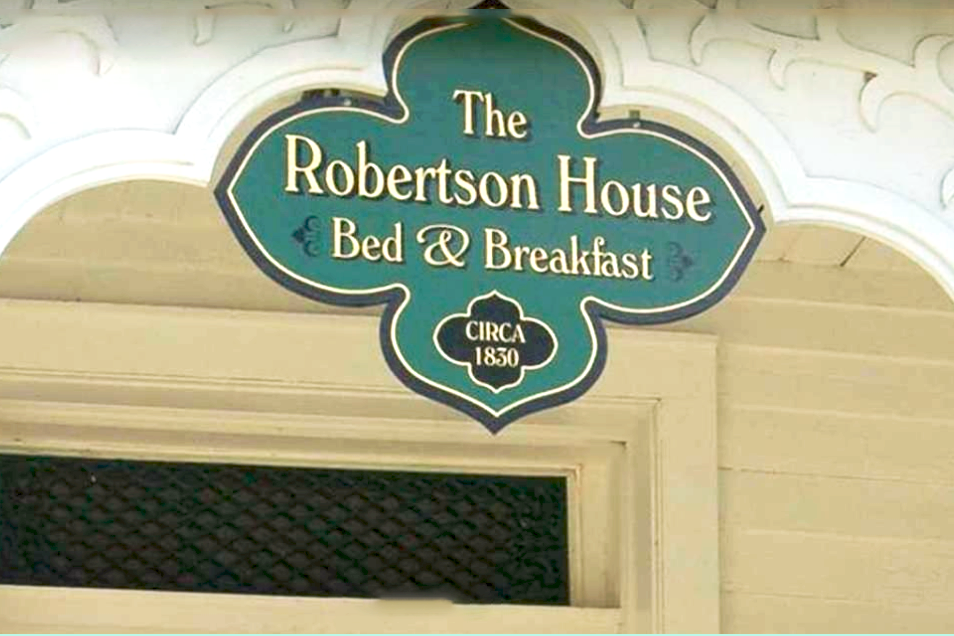 Robertson House Bed & Breakfast