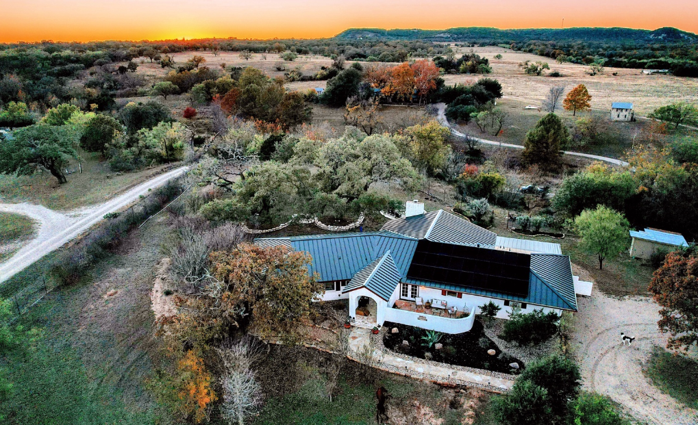 Casa Bonita Bed & Breakfasts / Guesthouses / Inns