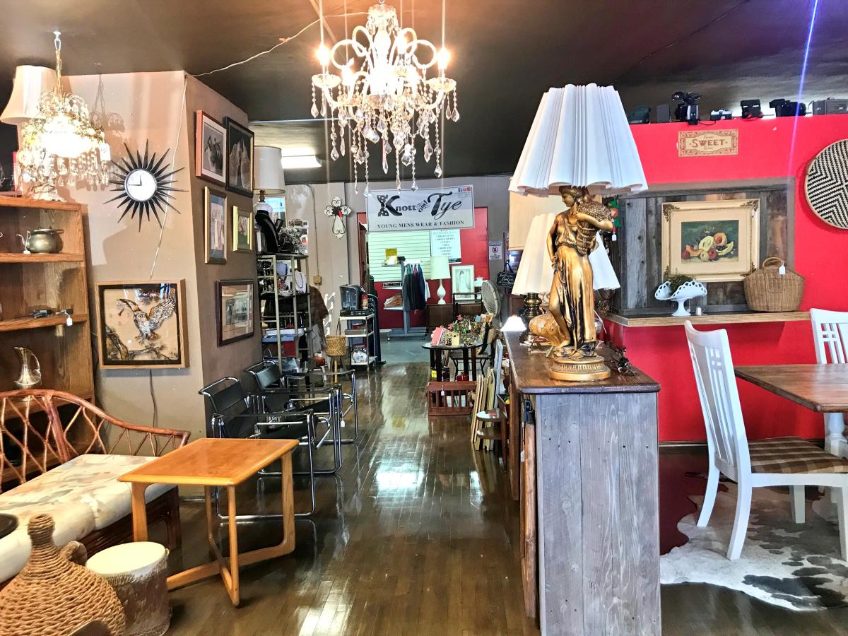 Vintage Me Antiques & Collectibles