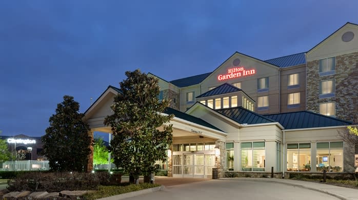 restaurants near hilton garden inn frisco tx