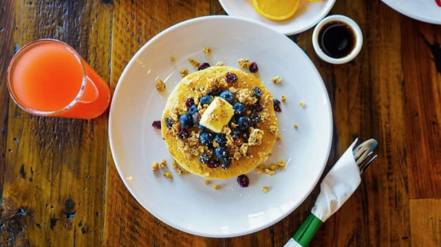 Berries & Batter Cafe