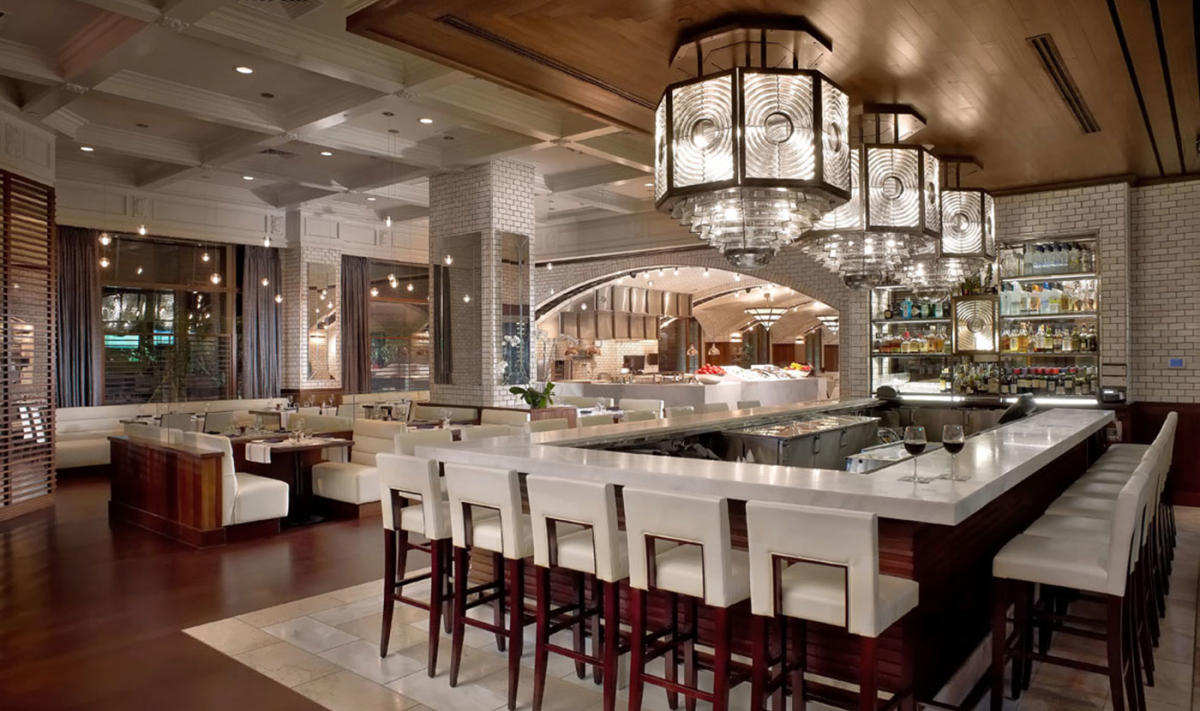 LOBSTER BAR SEA GRILLE