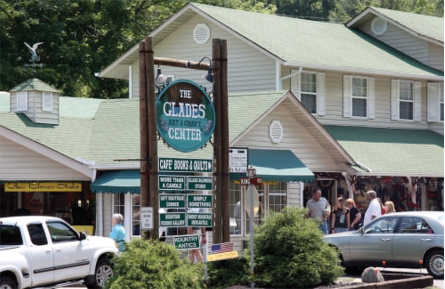 The Glades Arts and Crafts Center Gatlinburg, TN 37738