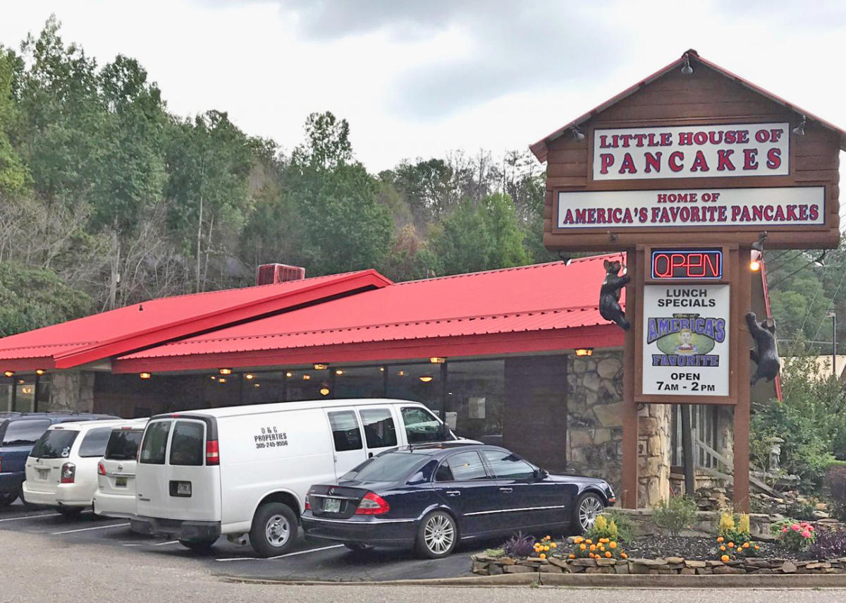 Little House of Pancakes Gatlinburg, TN 37738