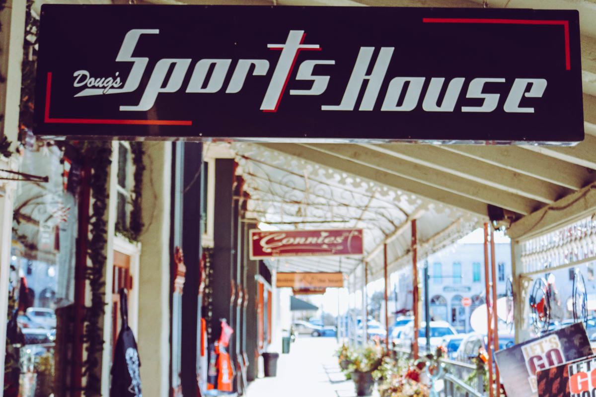 Doug's Sports House