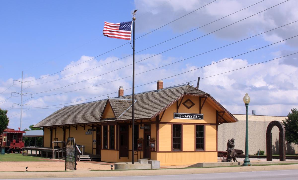 1 Cotton Belt Railroad District