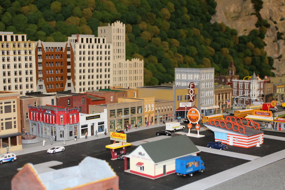 Model Trains Station