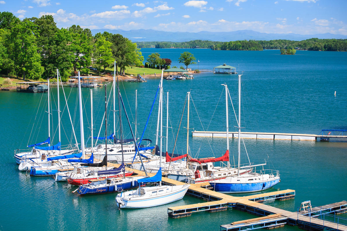Lake Hartwell: Where Serenity Meets Adventure In South Carolina