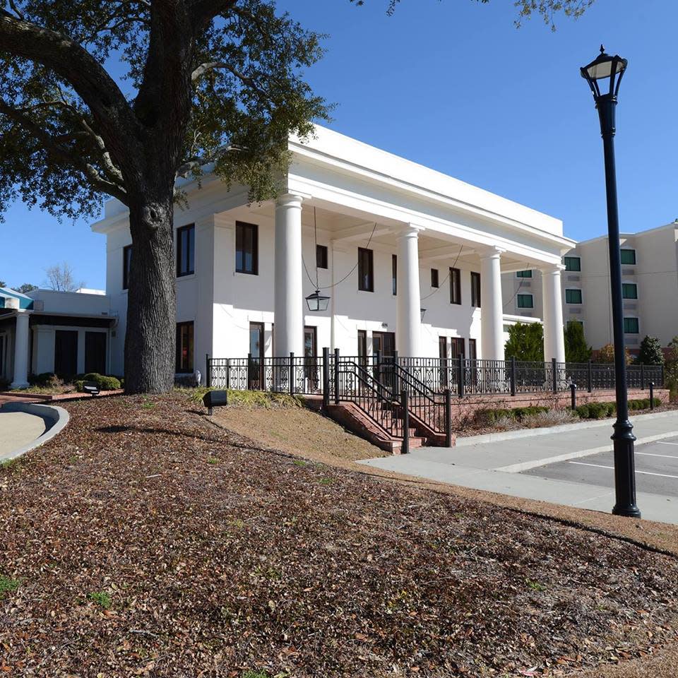 White Pillars Restaurant Biloxi, MS 39530