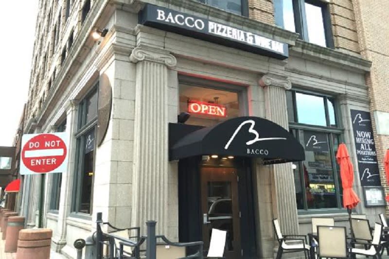 Bacco Pizzeria & Wine Bar