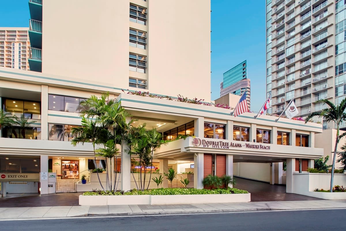 DoubleTree by Hilton Alana Waikiki Beach