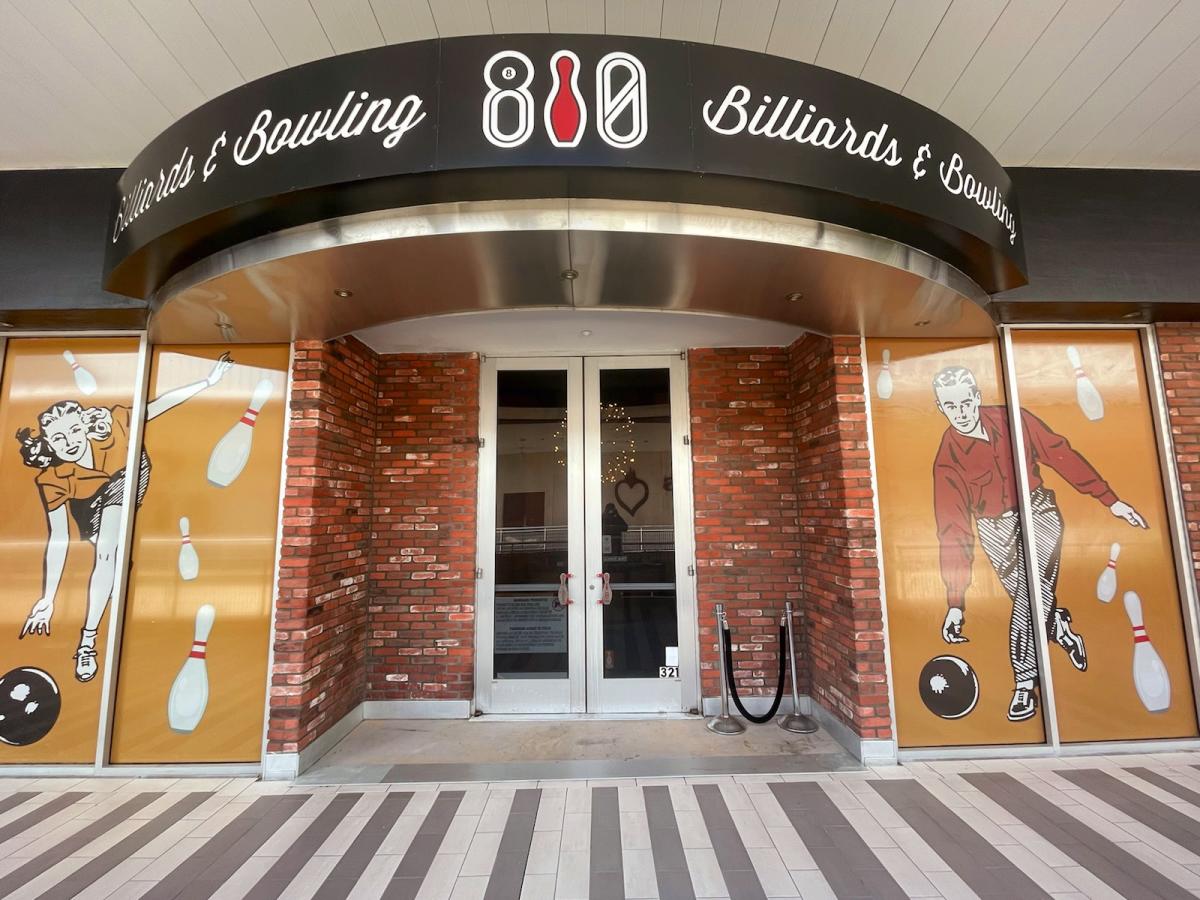 810 Billiards & Bowling