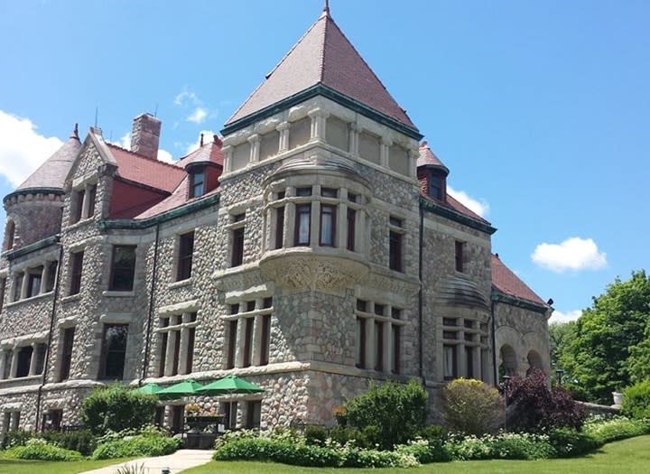 Tippecanoe Place Restaurant