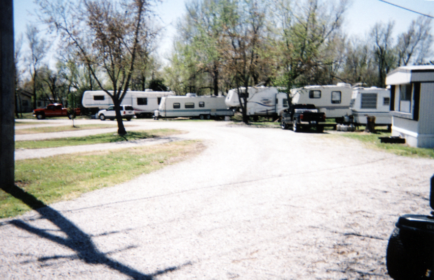 Descubrir 118+ imagen oakley ks rv parks Thptnganamst.edu.vn