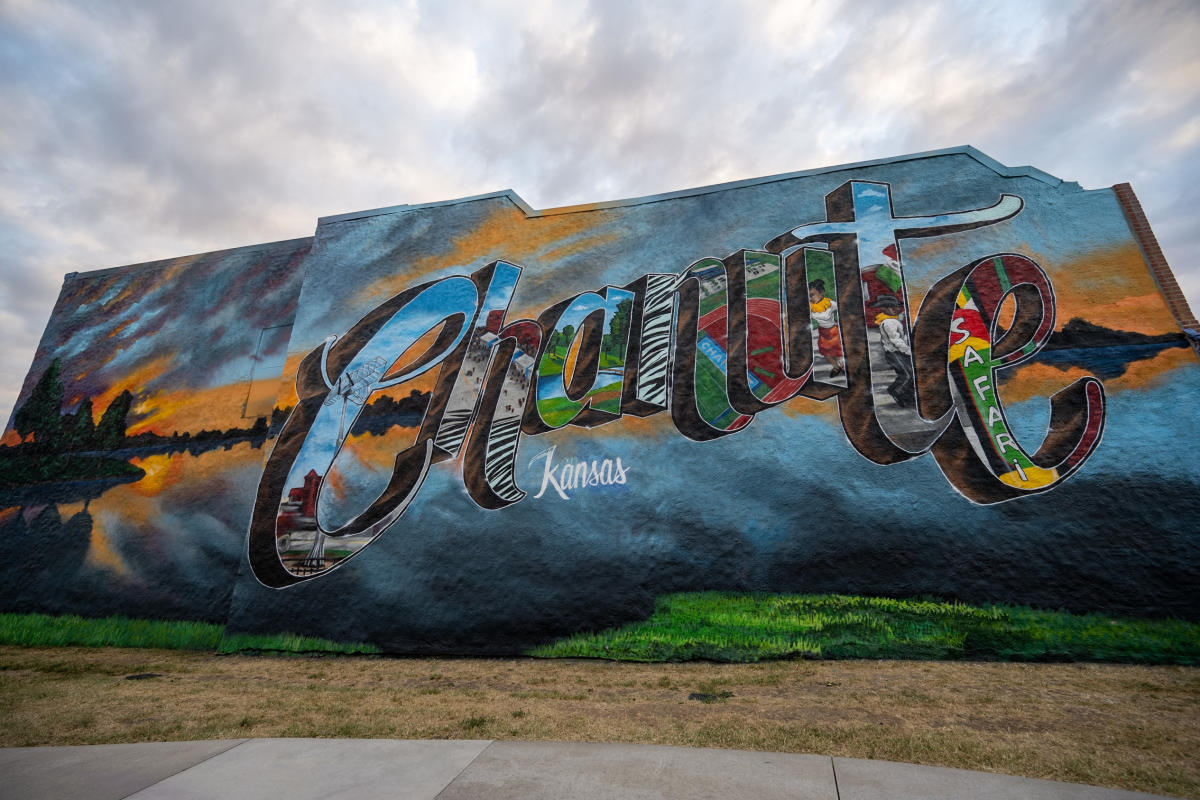 to Chanute Mural Chanute KS, 66720