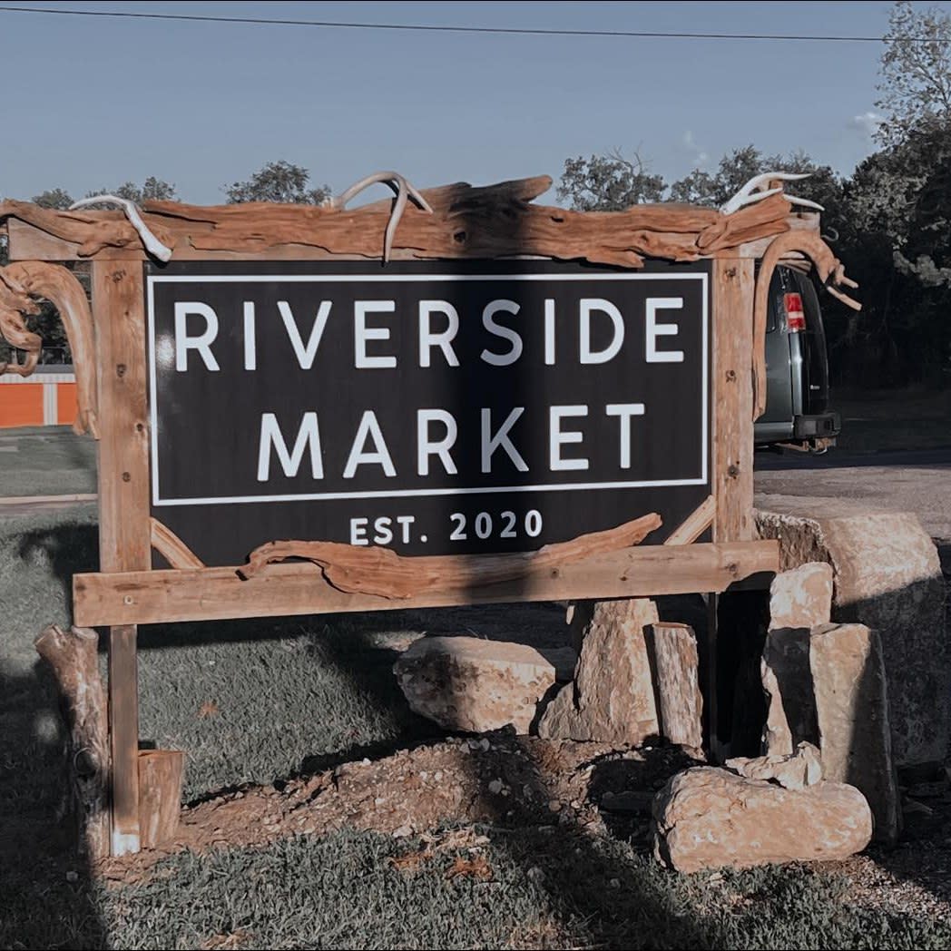 Riverside Market and Flowers Blue Rapids KS, 66411