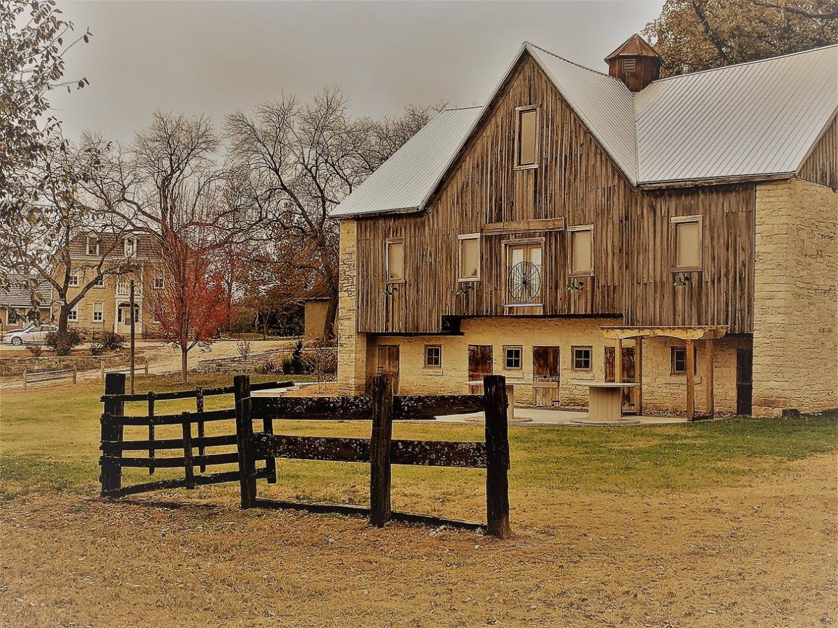 Mill Creek Lodge At Volland Point Alma KS, 66401