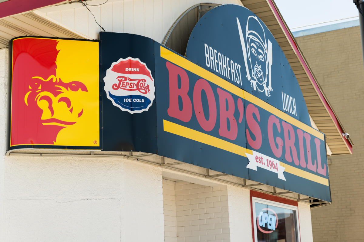 Bob's Grill Pittsburg KS, 66762