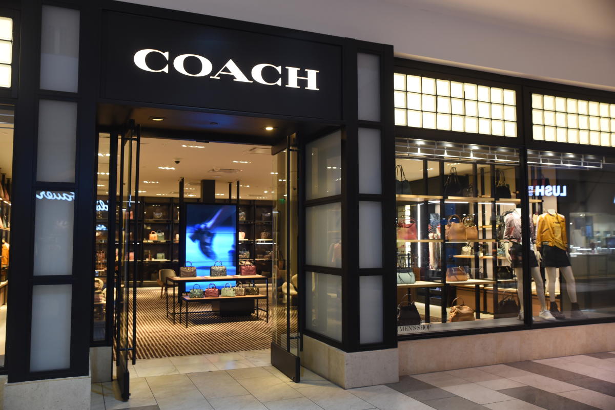 coach in store