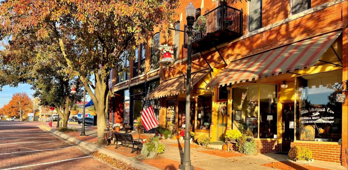 Historic “On the Square” Shopping District Holton KS, 66436