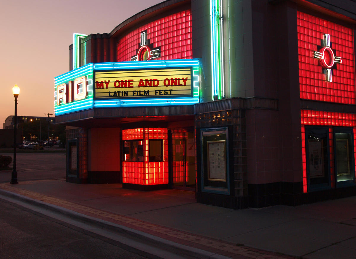Rio Theatre Overland Park Overland Park KS, 66204