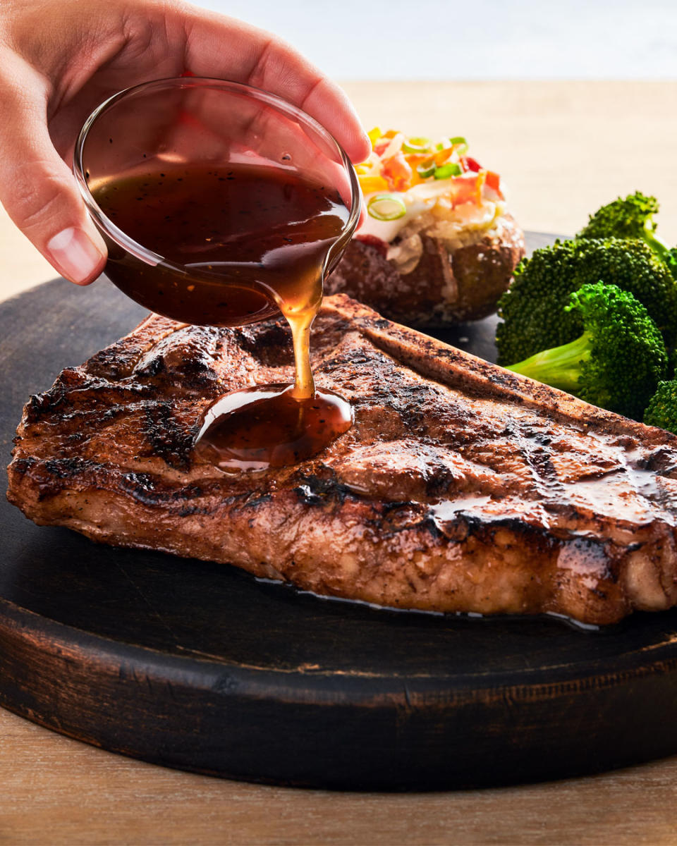 Outback Steakhouse Overland Park KS, 66215