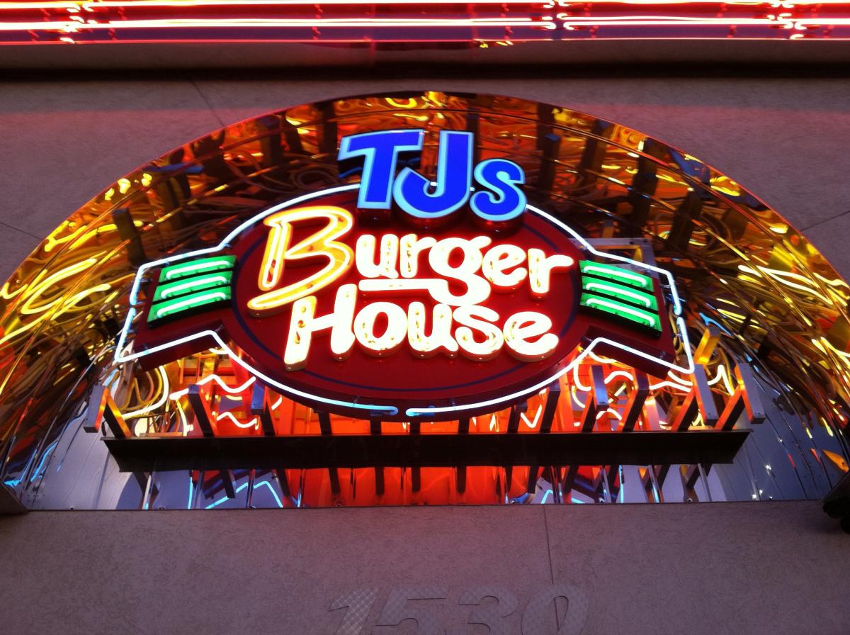 TJ's Burger House Wichita KS, 67213