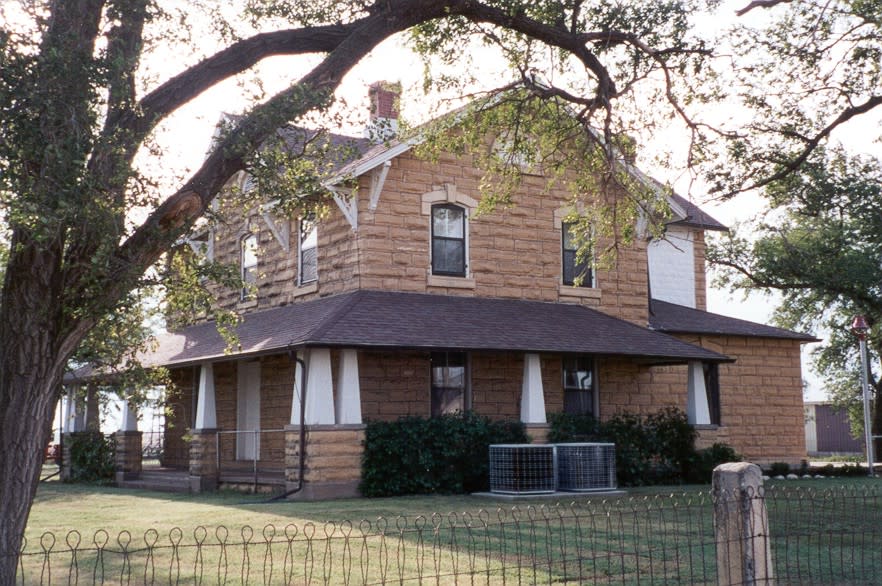 Grant Villa Victoria KS, 67671