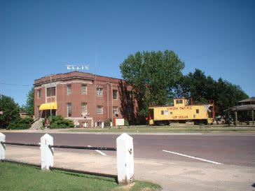 Ellis Railroad Museum & Doll Display - Ellis KS, 67637