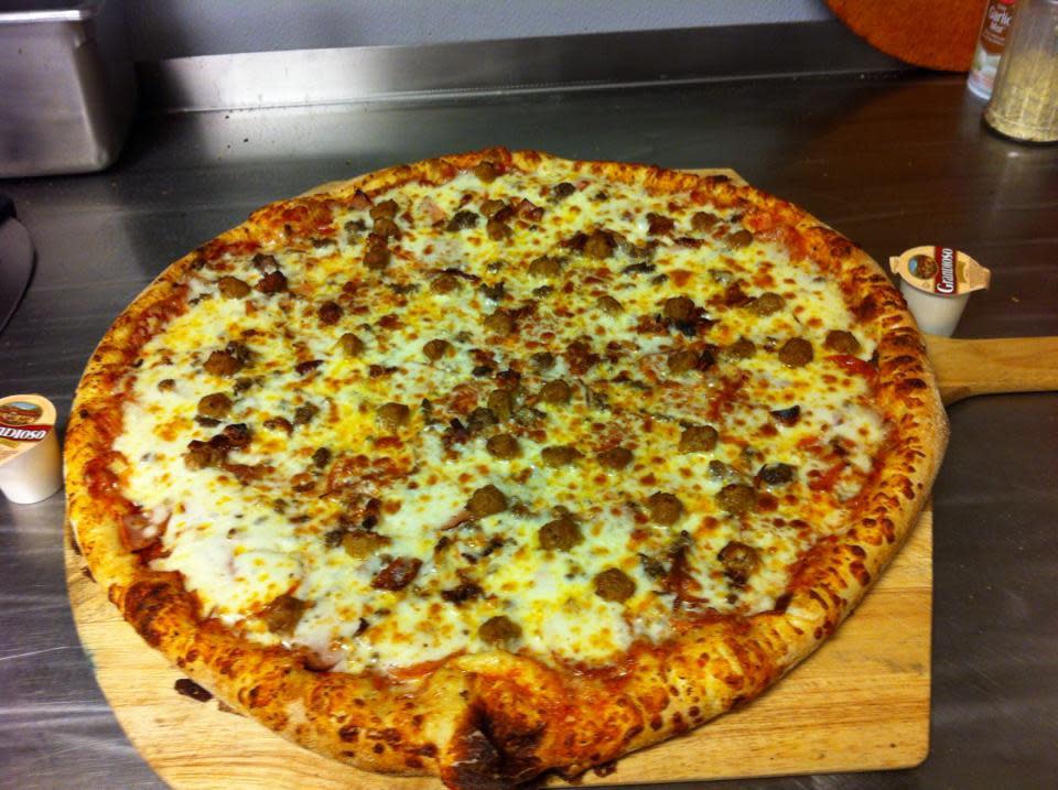 Mario's Pizza &amp; Grill