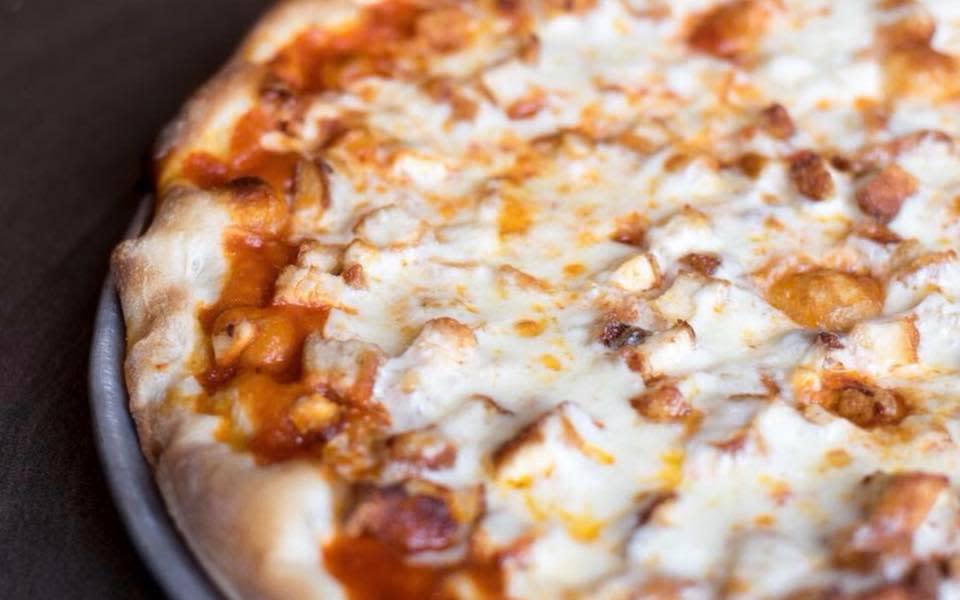 Grande Pizza Restaurant &amp; Bar