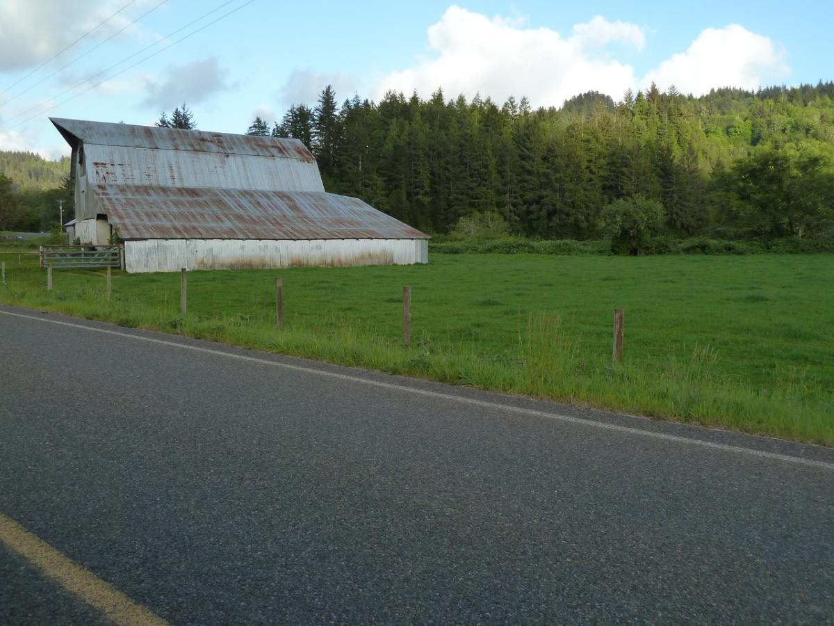 travel lane county