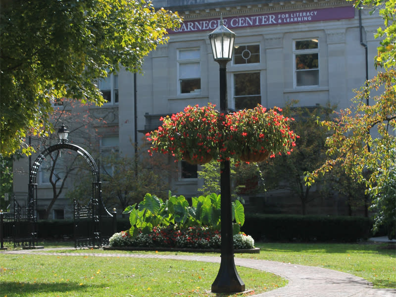 The Carnegie Center for Literacy and Learning Lexington, KY VisitLex