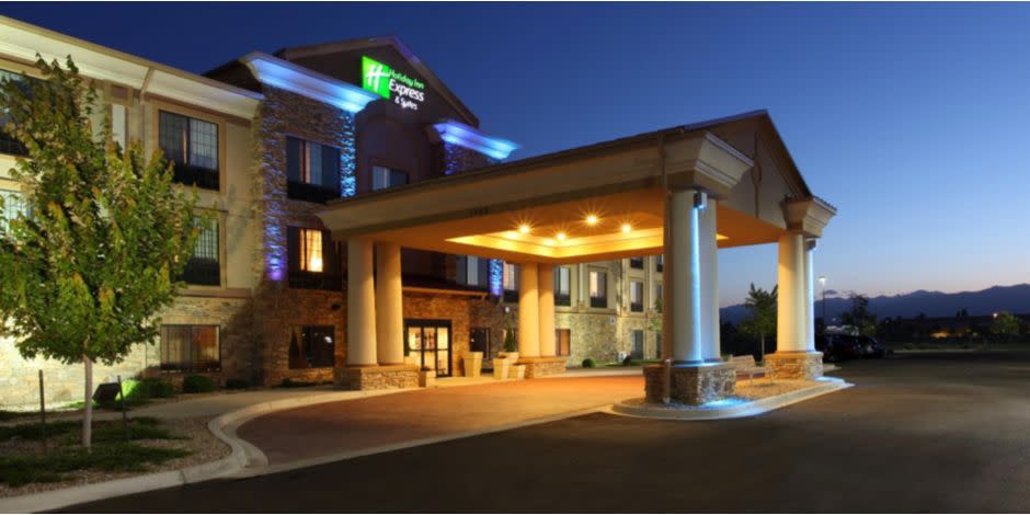 Holiday Inn Express & Suites