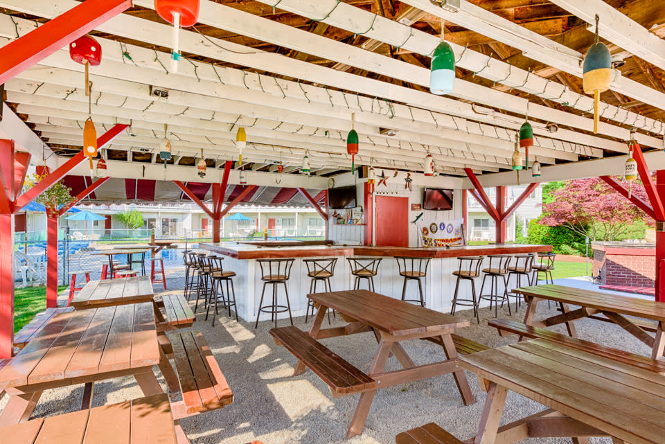 Admiral's Table Bar and Grill