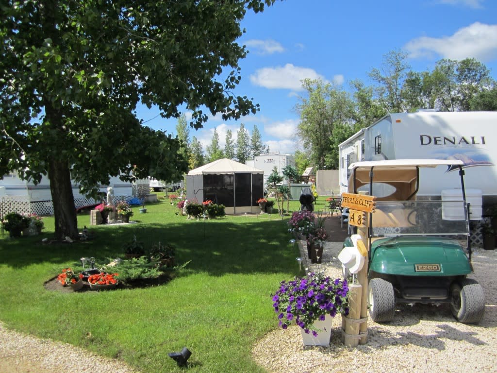 Autumnwood Motel & RV Resort