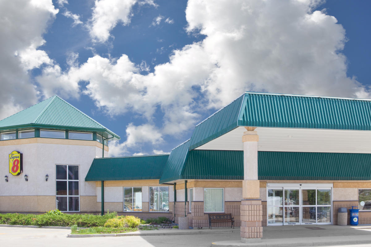 Super 8 Portage La Prairie