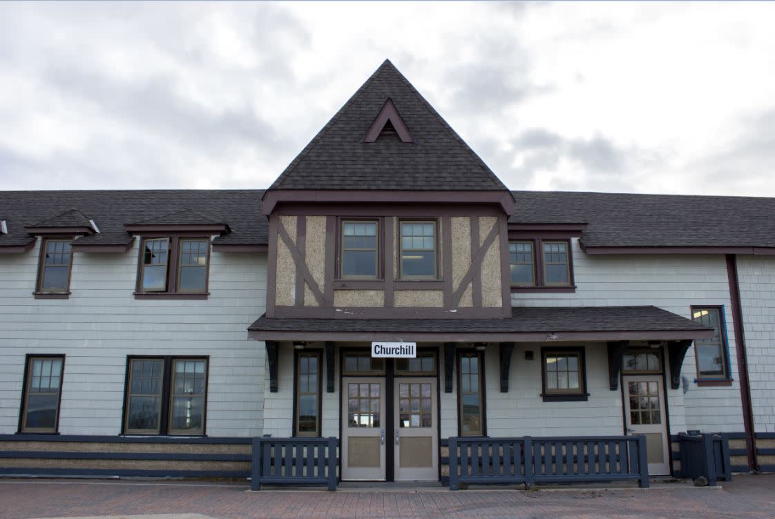 Parks Canada Visitor Centre In Churchill