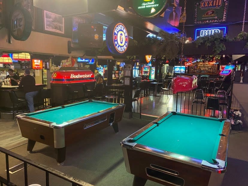 Big Apple Pub & Grill