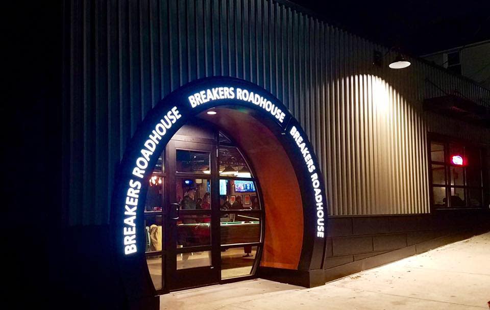 Breakers Roadhouse Marquette, MI 49855