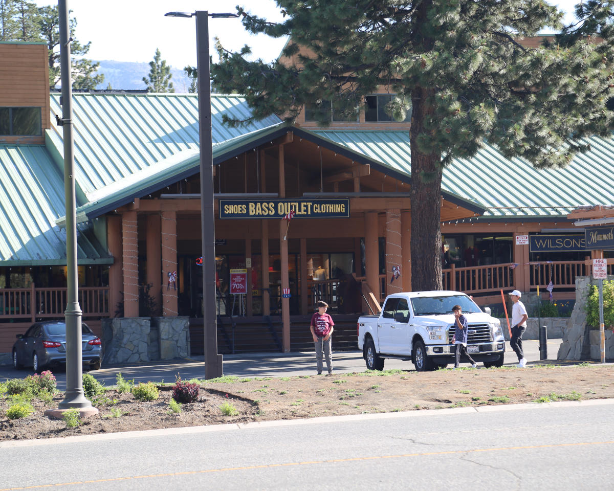 Mammoth Lakes Luxury Outlets
